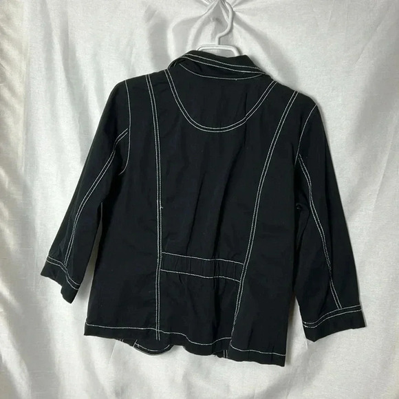 COTTON GINNY Y2K cropped cotton black blazer,fitted , round snaps ,white trim - Picture 5 of 15